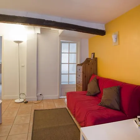 Mouffetard Apartment